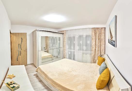 Apartament 2 Camere Cu Loc De Parcare クルージュ＝ナポカ エクステリア 写真